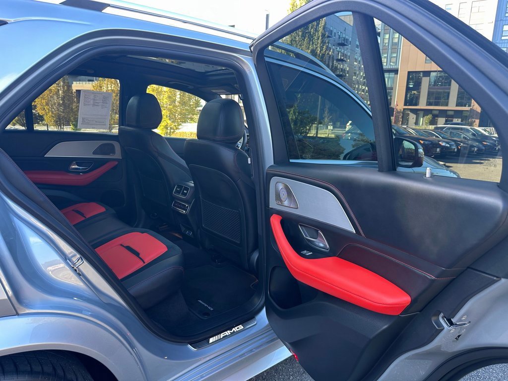 Used 2025 Mercedes-Benz GLE 53 AMG 4MATIC image 13