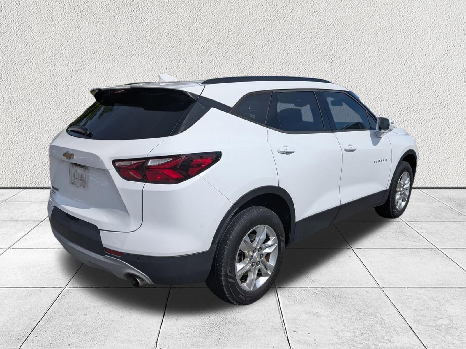 Used 2020 Chevrolet Blazer LT FWD image 3