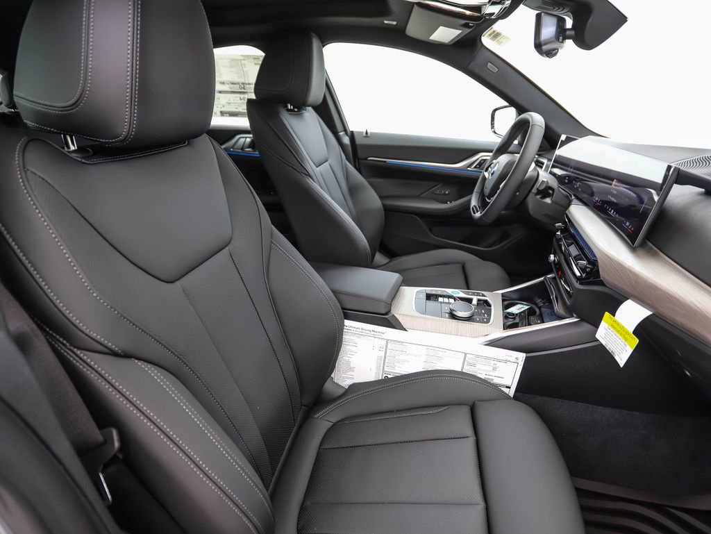 New 2026 BMW i4 xDrive40i w/ Parking Assistance Package image 31