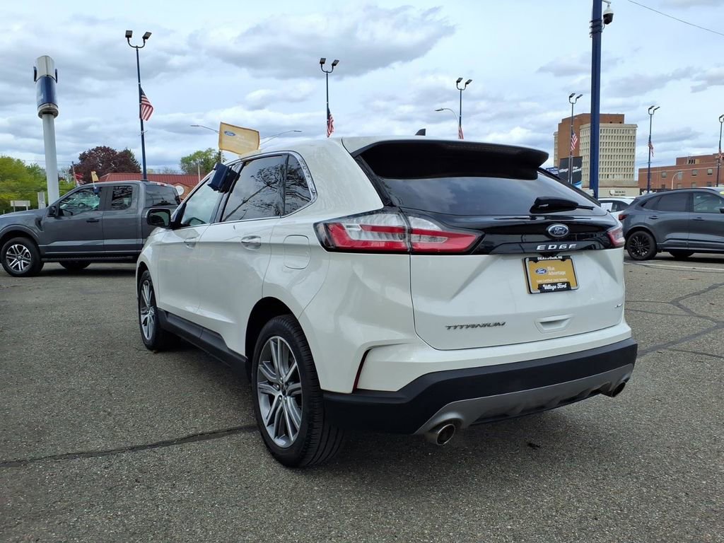 Used 2023 Ford Edge Titanium w/ Equipment Group 301A AWD/4WD image 9