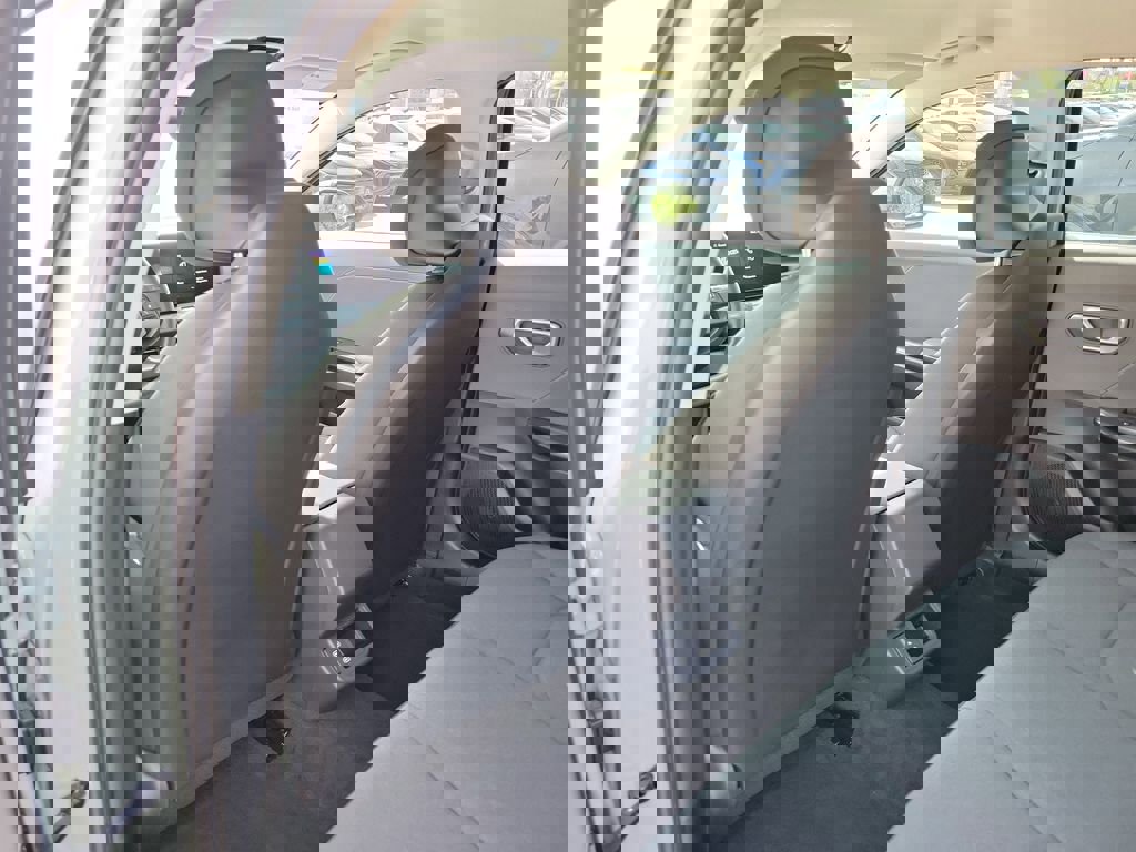 New 2026 Kia K4 LXS image 15