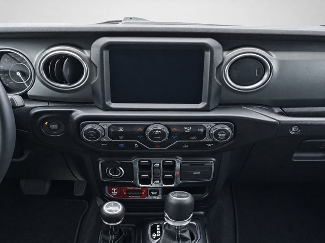 Used 2022 Jeep Wrangler Unlimited Rubicon 4xe AWD/4WD image 16