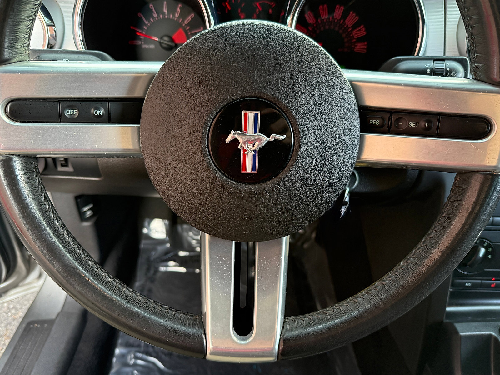 Used 2009 Ford Mustang GT image 27