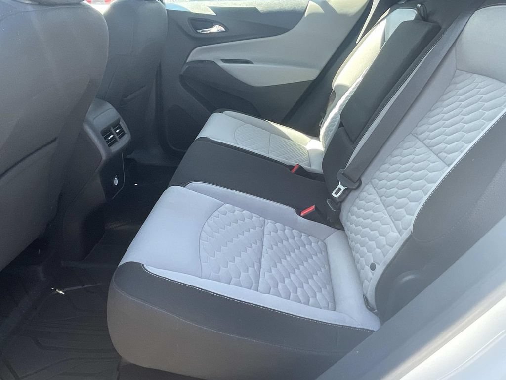 Used 2018 Chevrolet Equinox LS FWD image 12