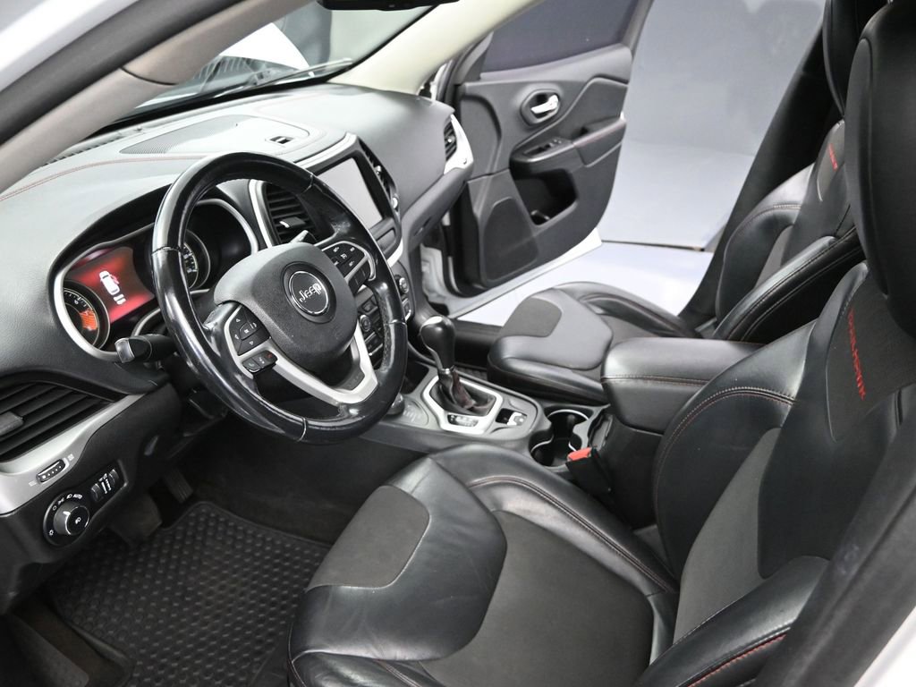 Used 2015 Jeep Cherokee Trailhawk image 21