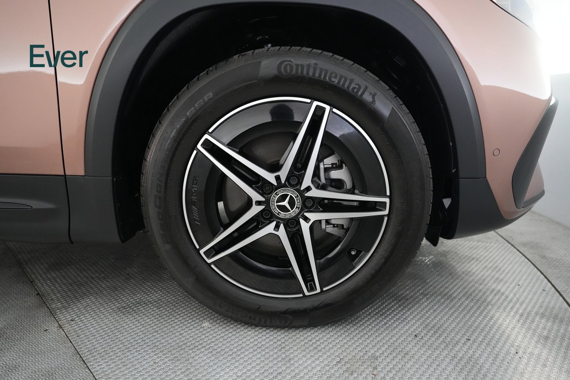 Used 2023 Mercedes-Benz EQB 300 4MATIC image 20