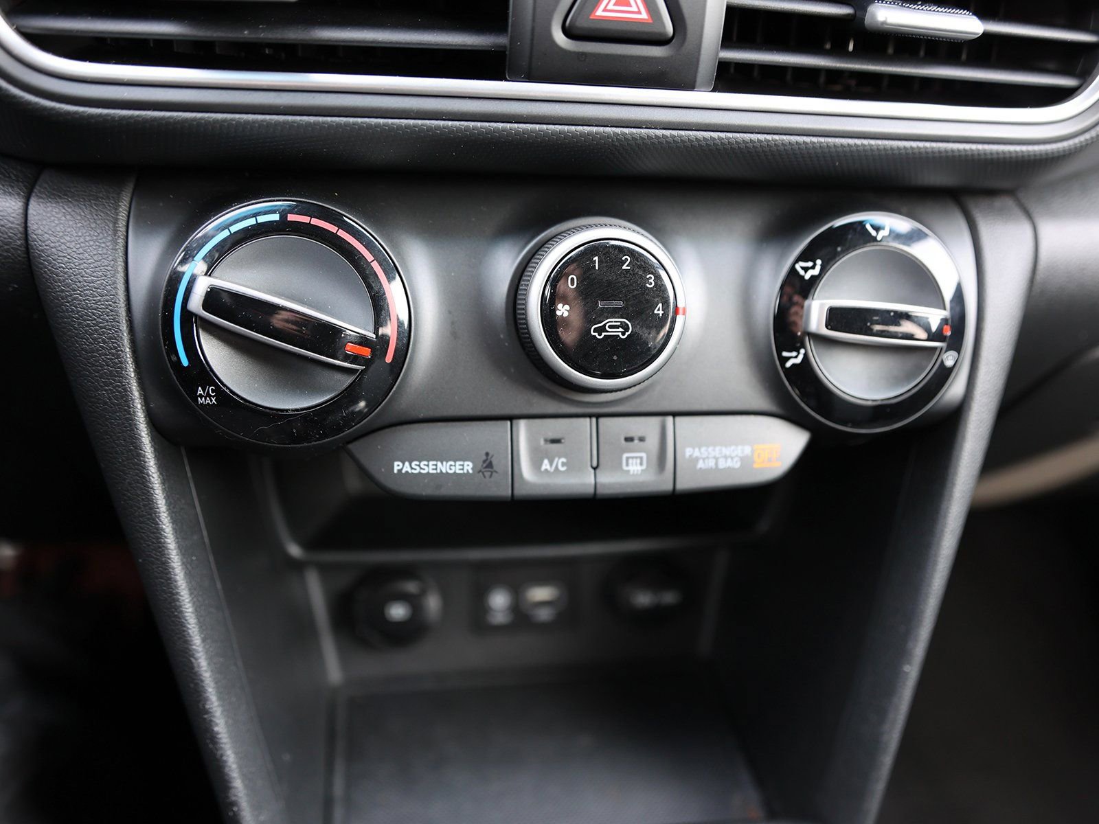 Used 2021 Hyundai Kona Night image 27