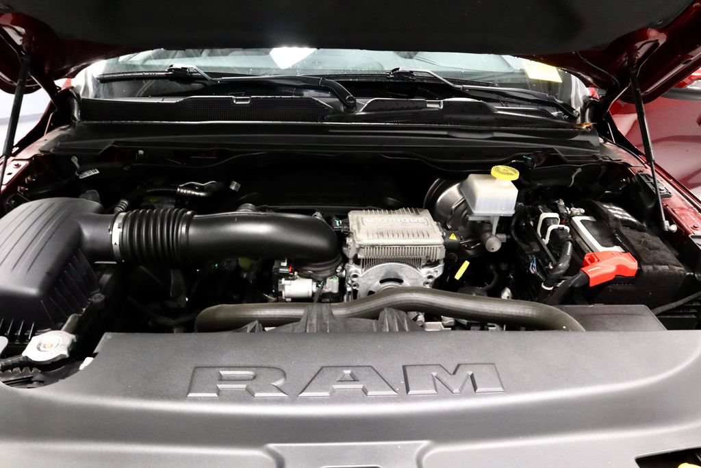 Used 2024 RAM 1500 Laramie AWD/4WD image 18