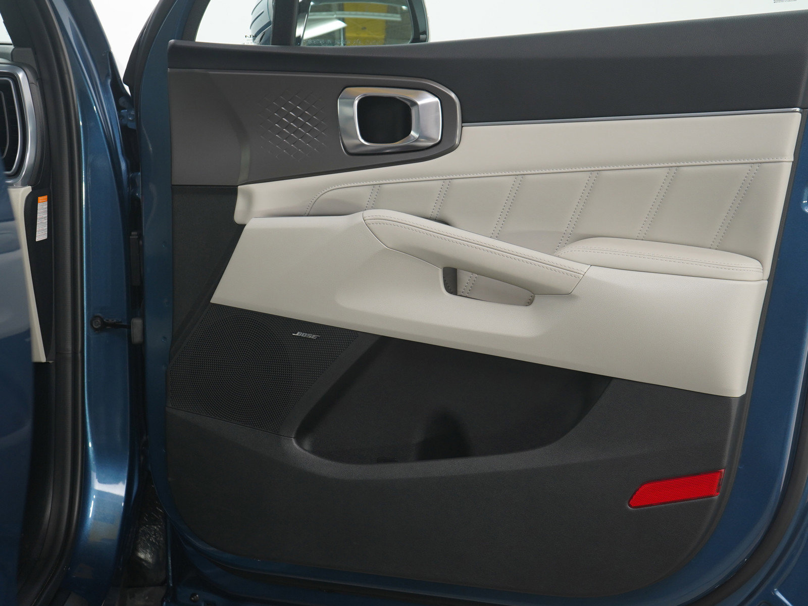 Used 2025 Kia Sorento SX Prestige image 12