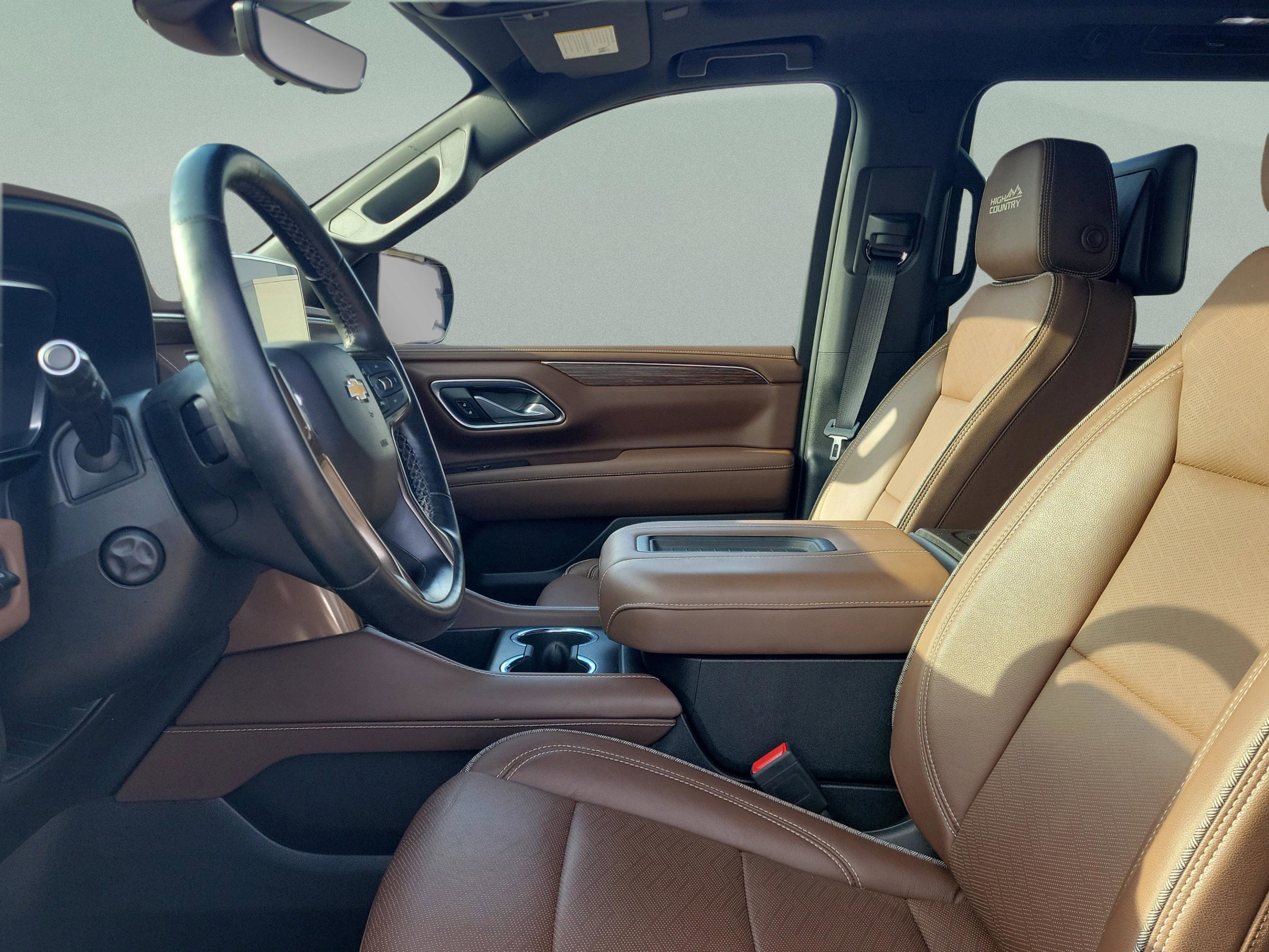 Used 2023 Chevrolet Suburban High Country image 25