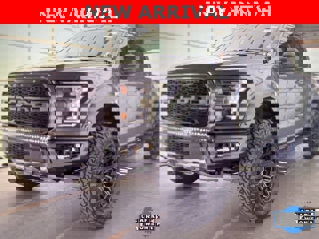 Used 2019 Ford F150 Raptor w/ Equipment Group 801A Mid image 2