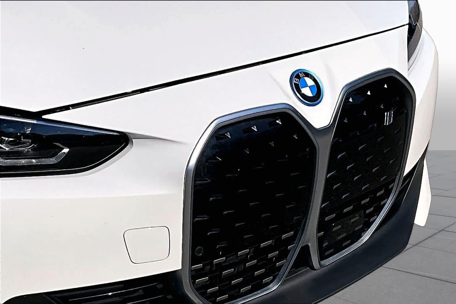 Used 2023 BMW i4 eDrive35 RWD image 31