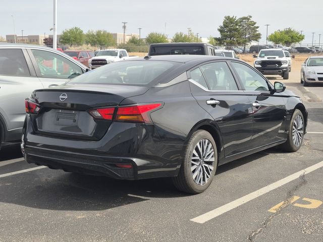 Used 2025 Nissan Altima 2.5 SV image 8