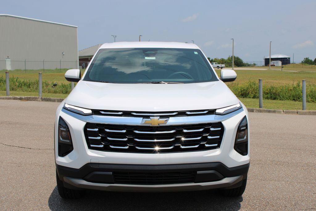 New 2026 Chevrolet Equinox LT w/ Convenience Package II FWD image 4