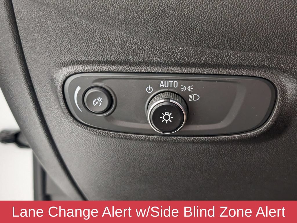 Used 2023 Chevrolet Equinox LT w/ LPO, Floor Liner Package AWD/4WD image 15
