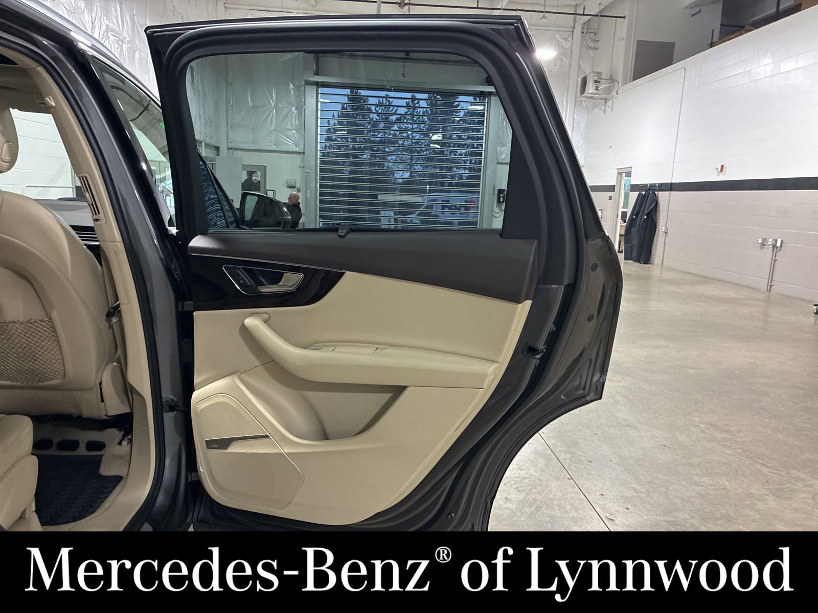 Used 2019 Audi Q7 3.0T Prestige w/ Prestige Package image 30