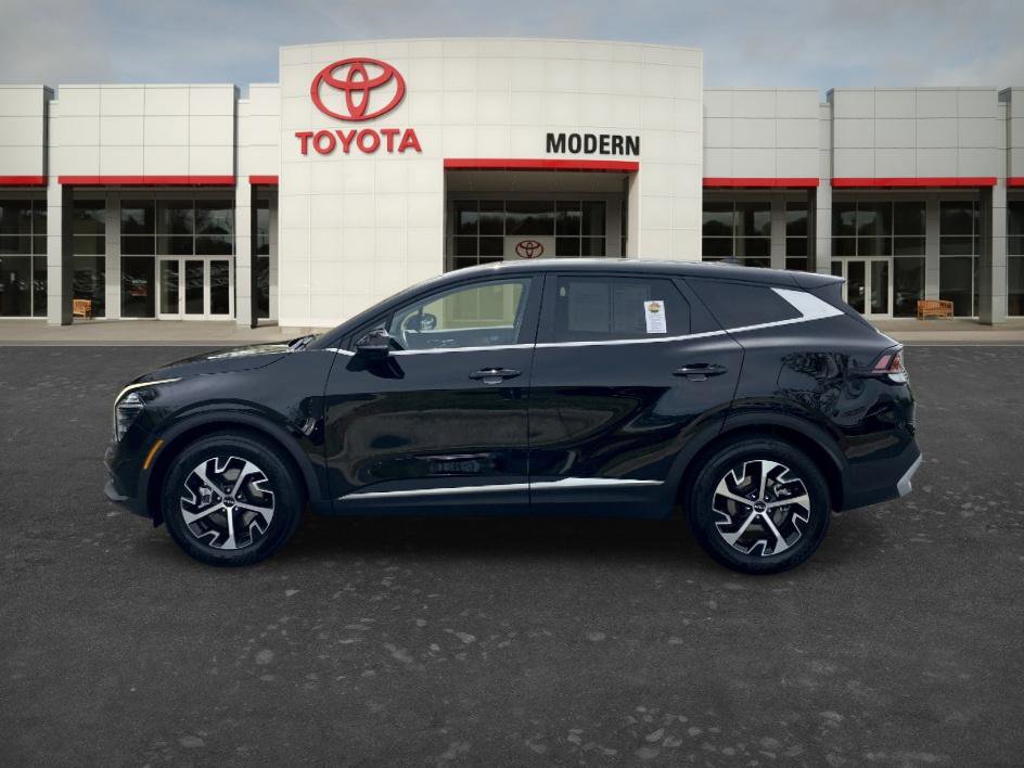 Used 2025 Kia Sportage EX image 7