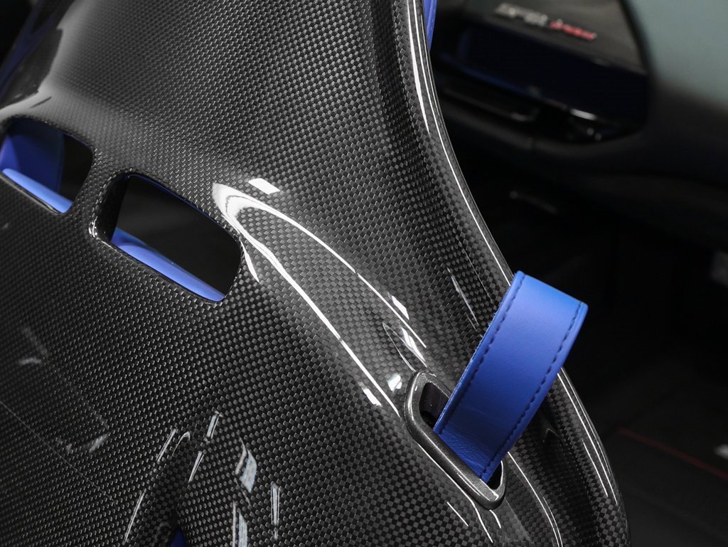 Used 2023 Ferrari SF90 Spider image 25