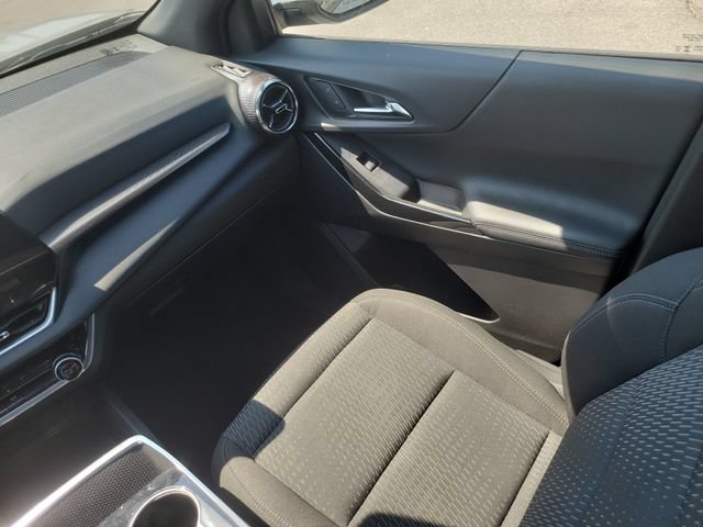 Used 2025 Chevrolet Equinox LT FWD image 14