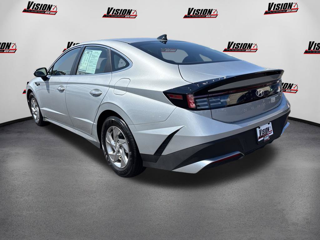 New 2026 Hyundai Sonata SE FWD image 3