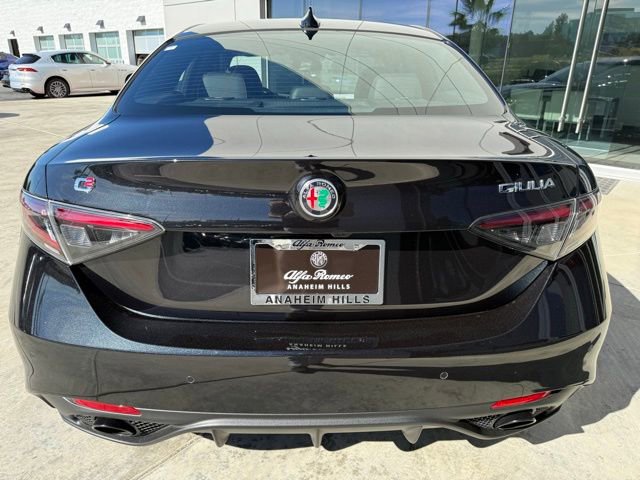 New 2025 Alfa Romeo Giulia w/ Driving Assist Package image 8