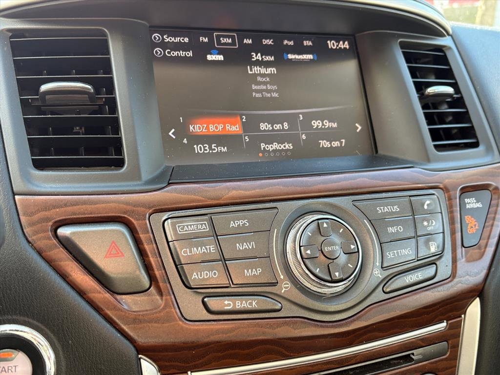 Used 2019 Nissan Pathfinder Platinum w/ Cargo Package image 11