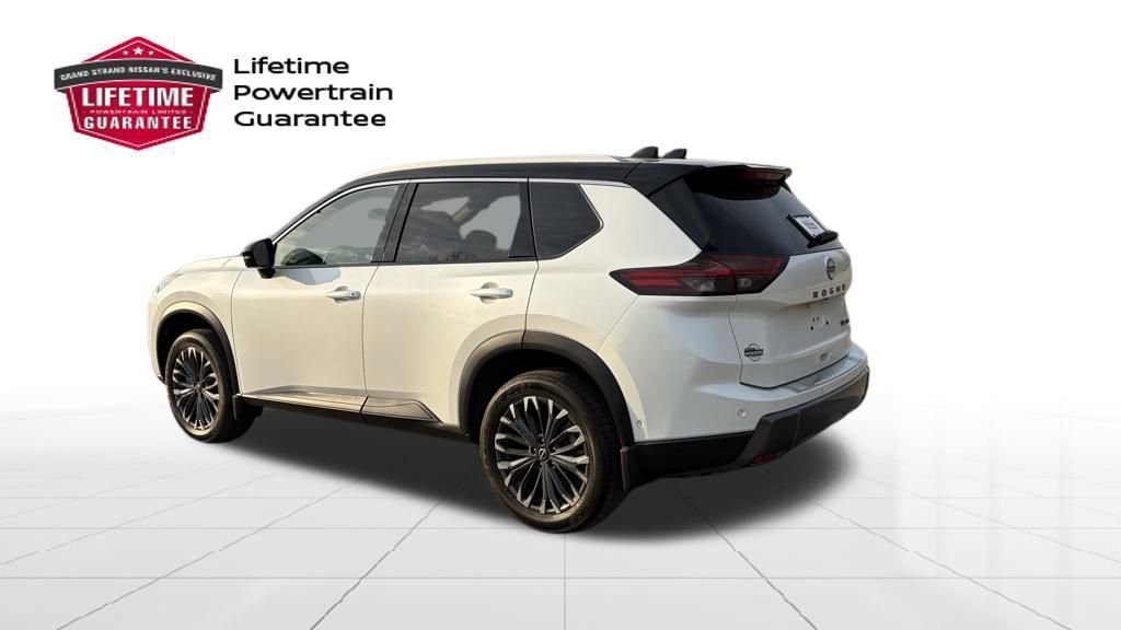 Used 2025 Nissan Rogue SL w/ Tech Package AWD/4WD image 3