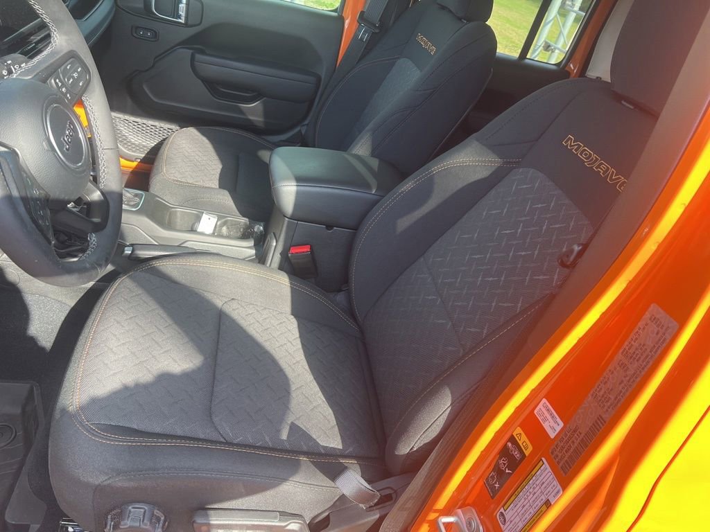 Certified 2025 Jeep Gladiator Mojave w/ Safety Group image 36