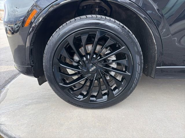 Used 2025 Lincoln Aviator Reserve w/ Equipment Group 201A image 9
