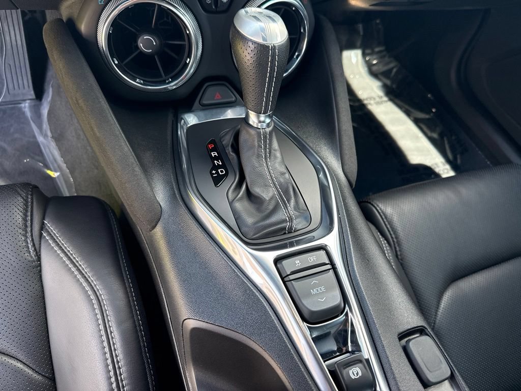 Used 2020 Chevrolet Camaro SS RWD image 16