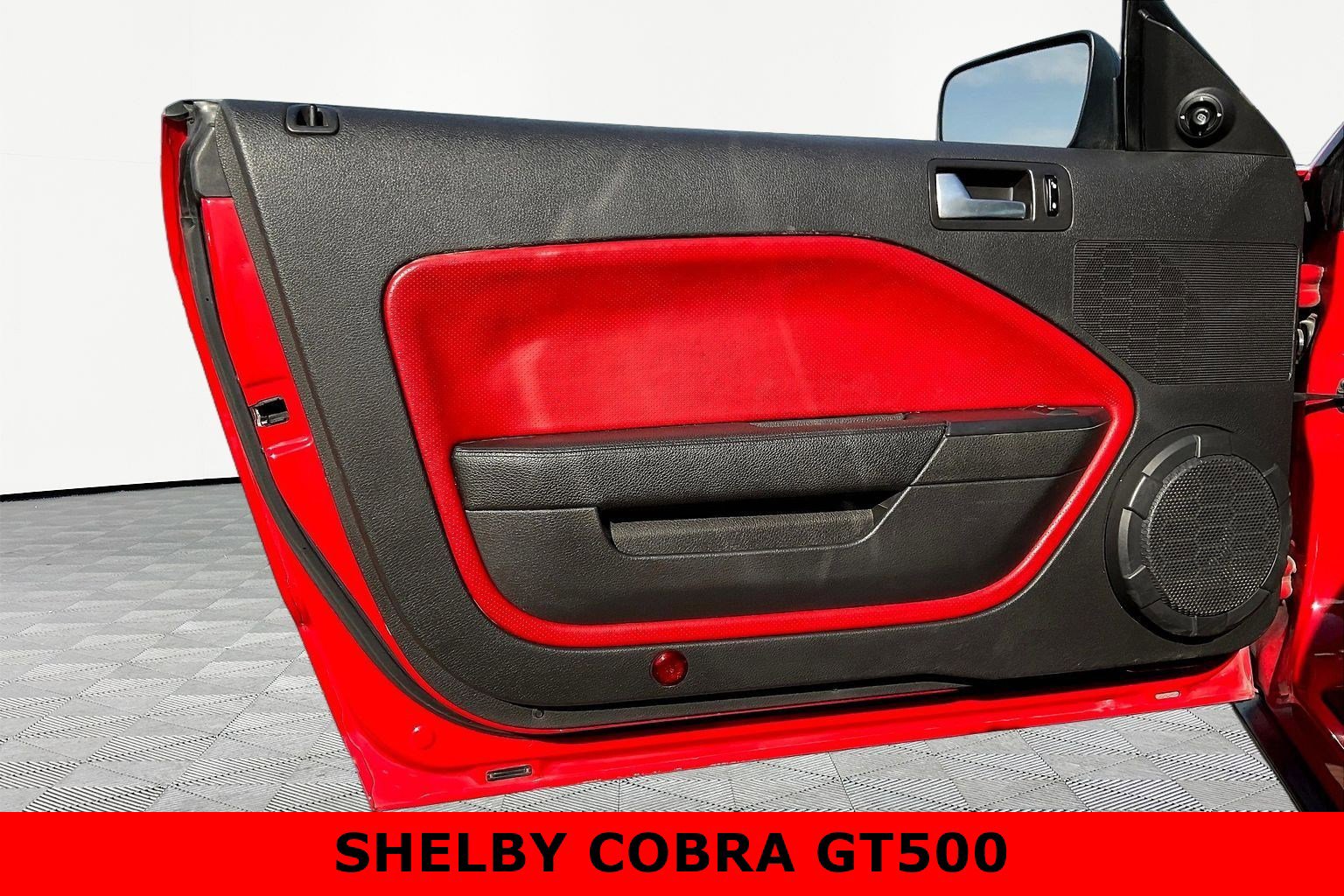 Used 2007 Ford Mustang Shelby GT500 RWD image 20