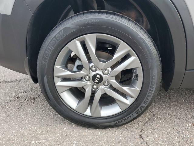 Used 2021 Kia Seltos S FWD image 5