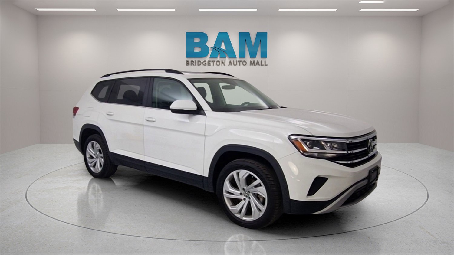 Used 2021 Volkswagen Atlas SE w/ Panoramic Sunroof Package image 1