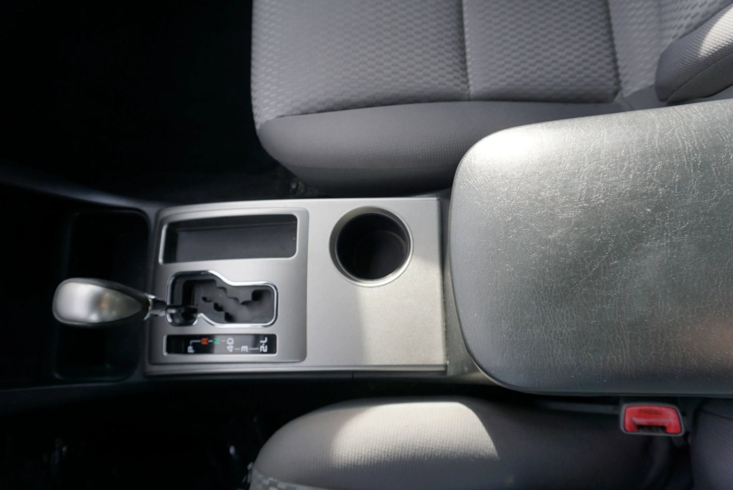 Used 2015 Toyota Tacoma PreRunner image 38