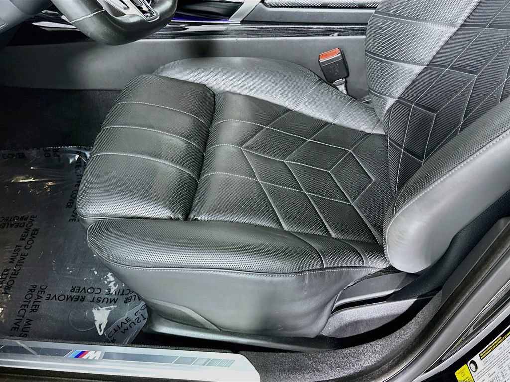 Used 2023 BMW 740i RWD image 21