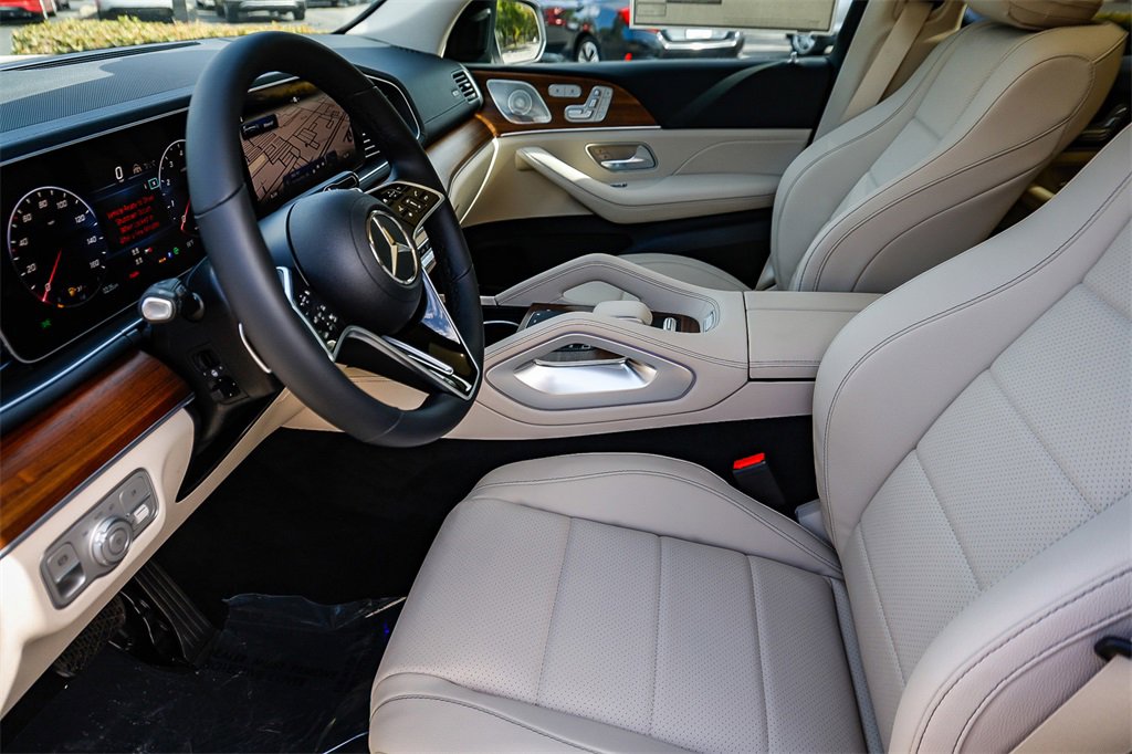 New 2026 Mercedes-Benz GLS 450 4MATIC image 19