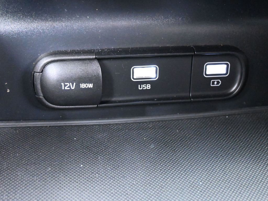 Used 2023 Kia K5 GT-Line image 13