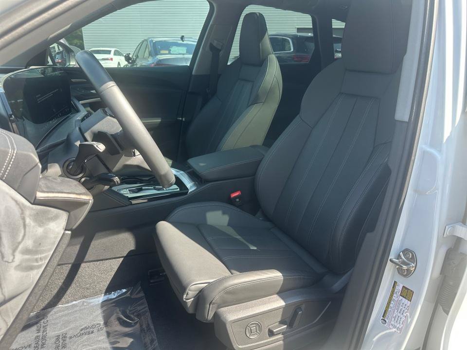 Used 2025 Audi Q5 Prestige AWD/4WD image 28