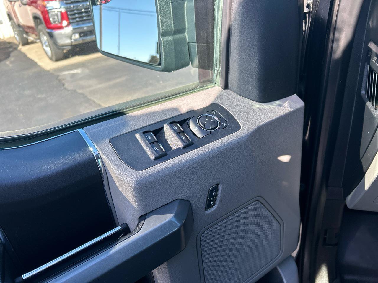 Used 2018 Ford F150 XLT AWD/4WD image 12