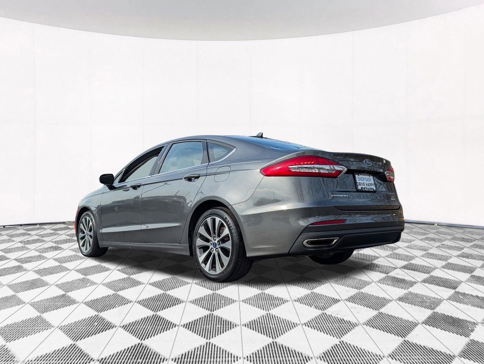 Used 2020 Ford Fusion SE image 11