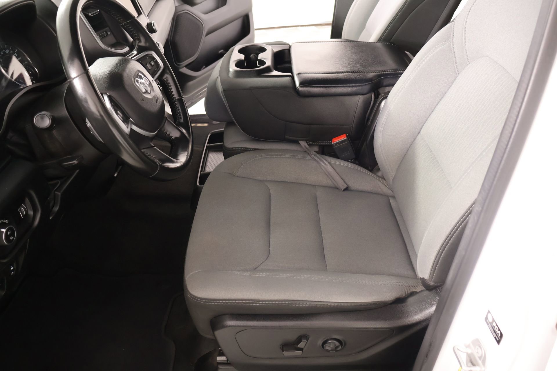 Used 2021 RAM 1500 Big Horn AWD/4WD image 10