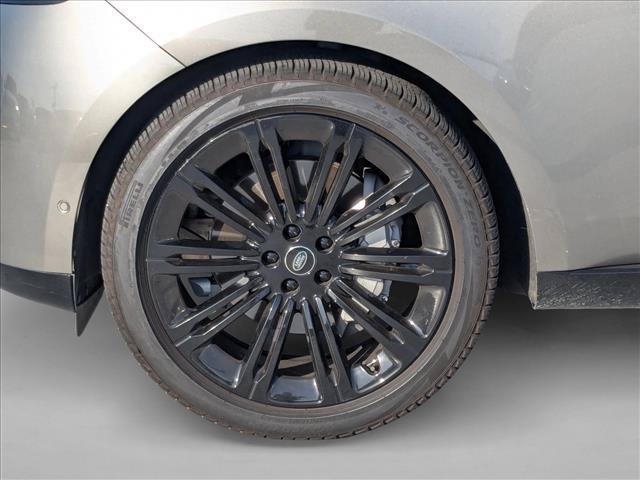 Used 2023 Land Rover Range Rover SE AWD/4WD image 19