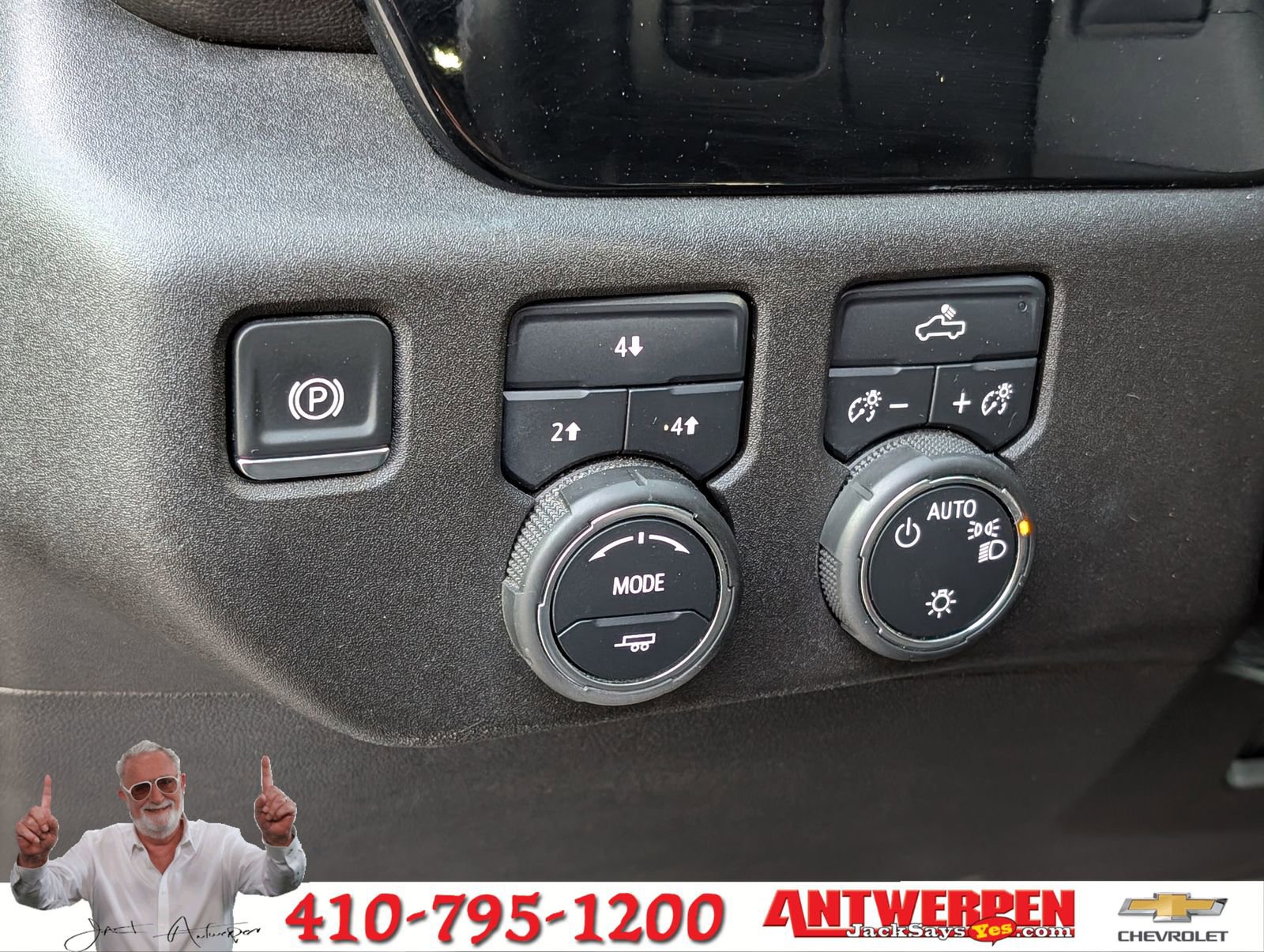 Used 2024 Chevrolet Silverado 2500 LT image 19