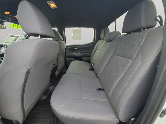 Certified 2019 Toyota Tacoma TRD Off-Road AWD/4WD image 12
