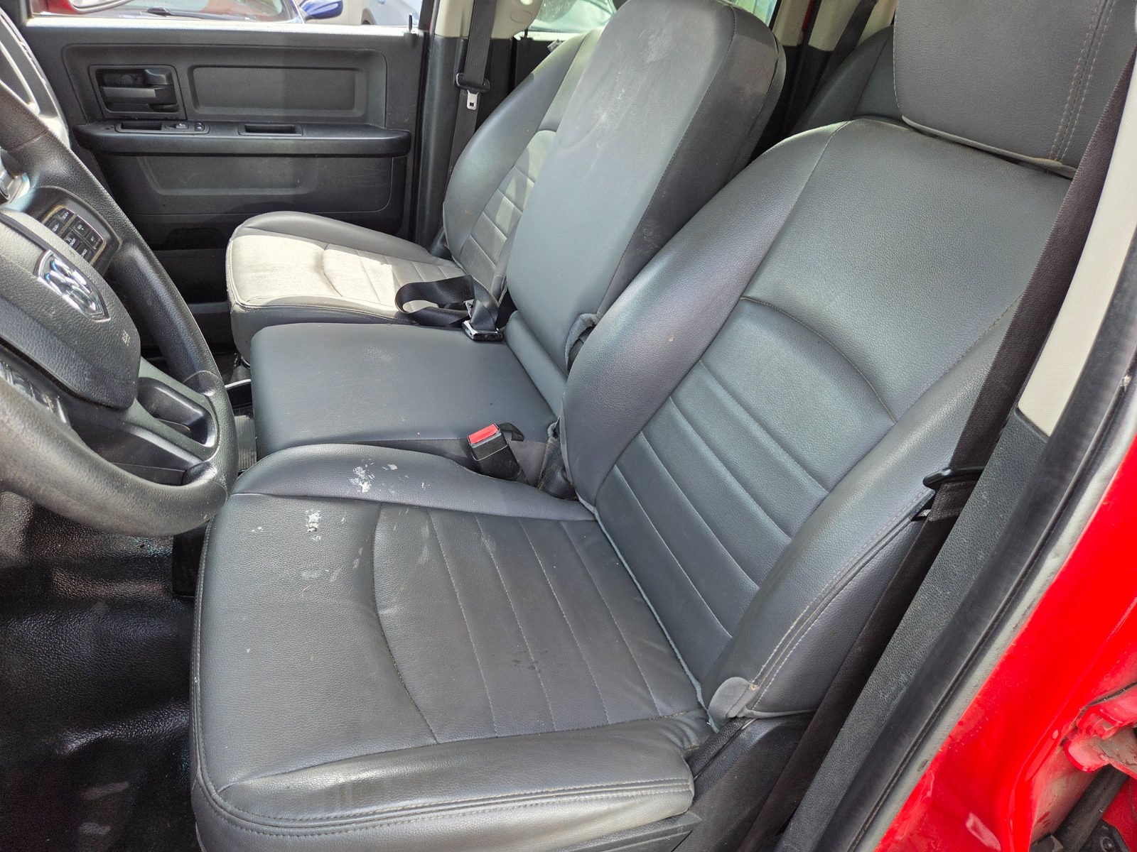 Used 2019 RAM 1500 Tradesman w/ Chrome Appearance Group RWD image 7