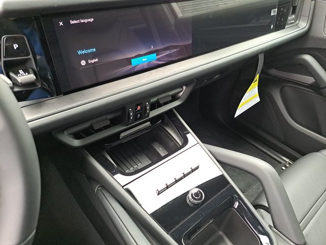 New 2026 Porsche Cayenne GTS AWD/4WD image 32