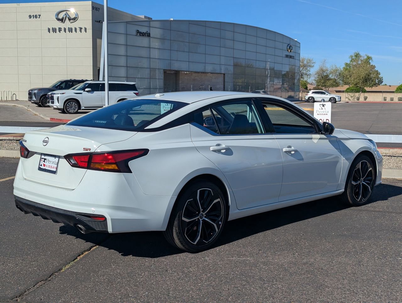Used 2025 Nissan Altima 2.5 SR image 6