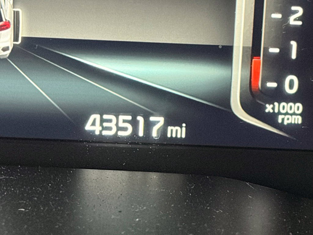 Used 2022 Kia Niro EX Premium FWD image 19