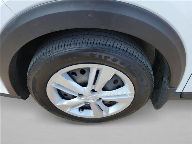 Used 2023 Nissan Kicks S FWD image 9