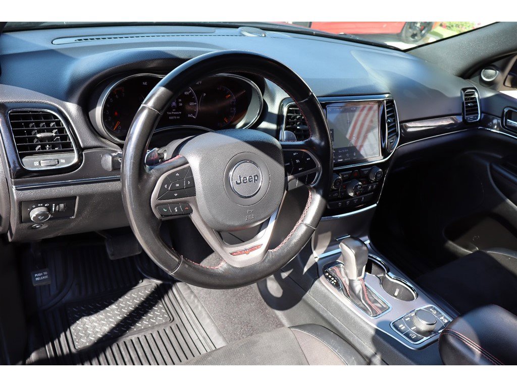 Used 2021 Jeep Grand Cherokee Trailhawk w/ Premium Lighting Group AWD/4WD image 19